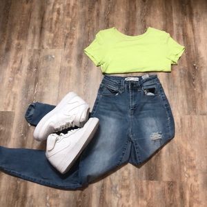 Lime, American eagle, lettuce edge tee